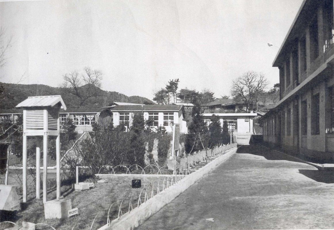 아름다운 학교모습(1978).jpg