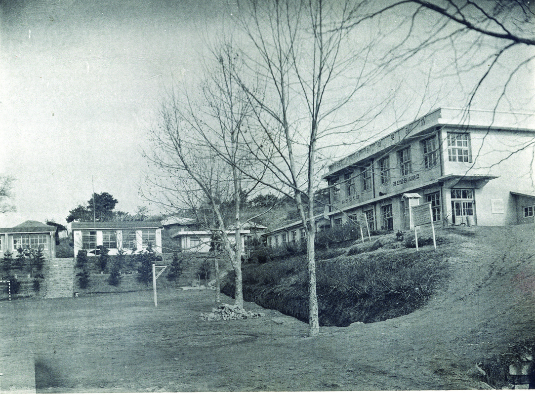 학교모습(1976).jpg