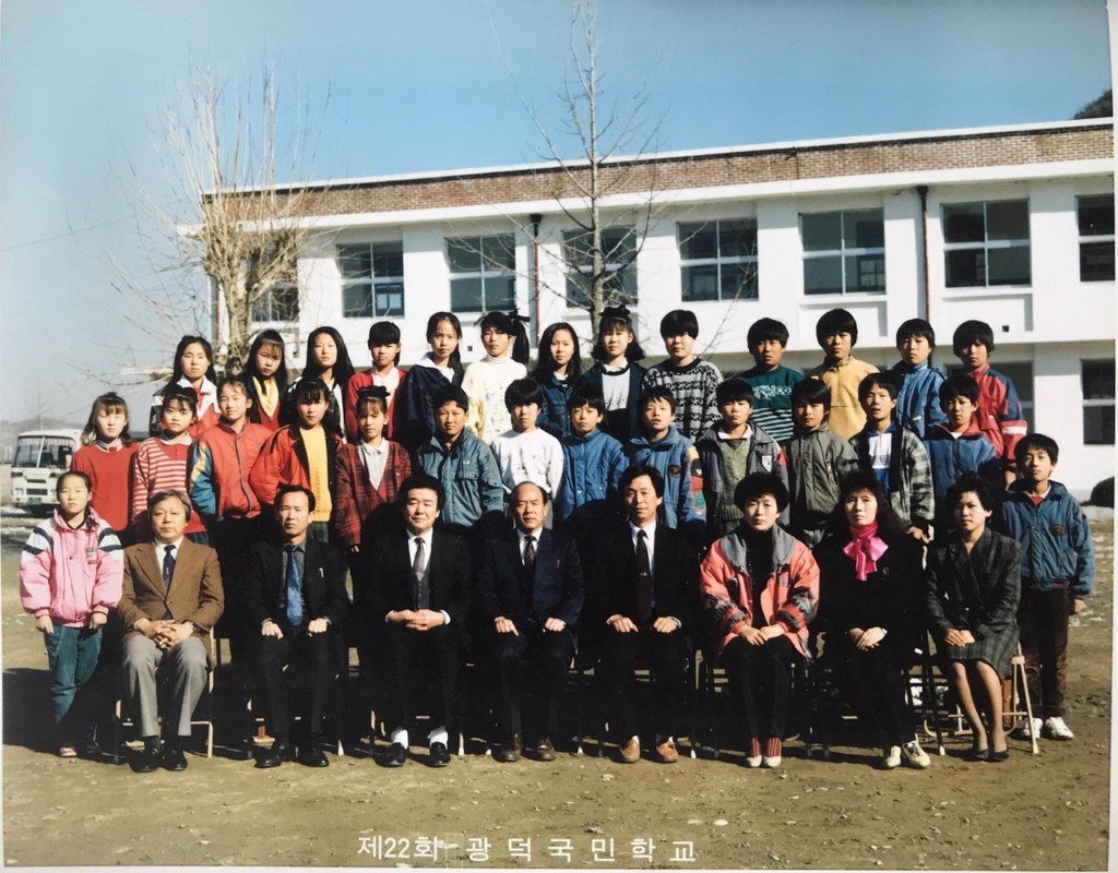 22회 졸업사진.jpg