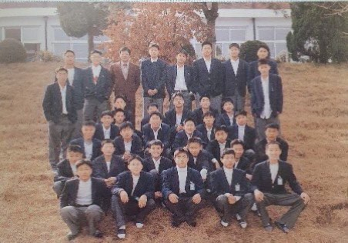 41회 졸업사진2 (1997).jpg