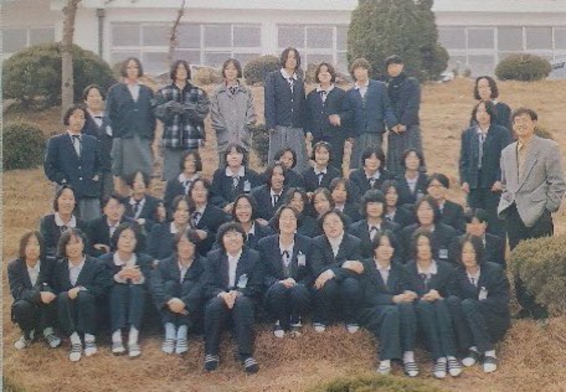 41회 졸업사진3 (1997).jpg