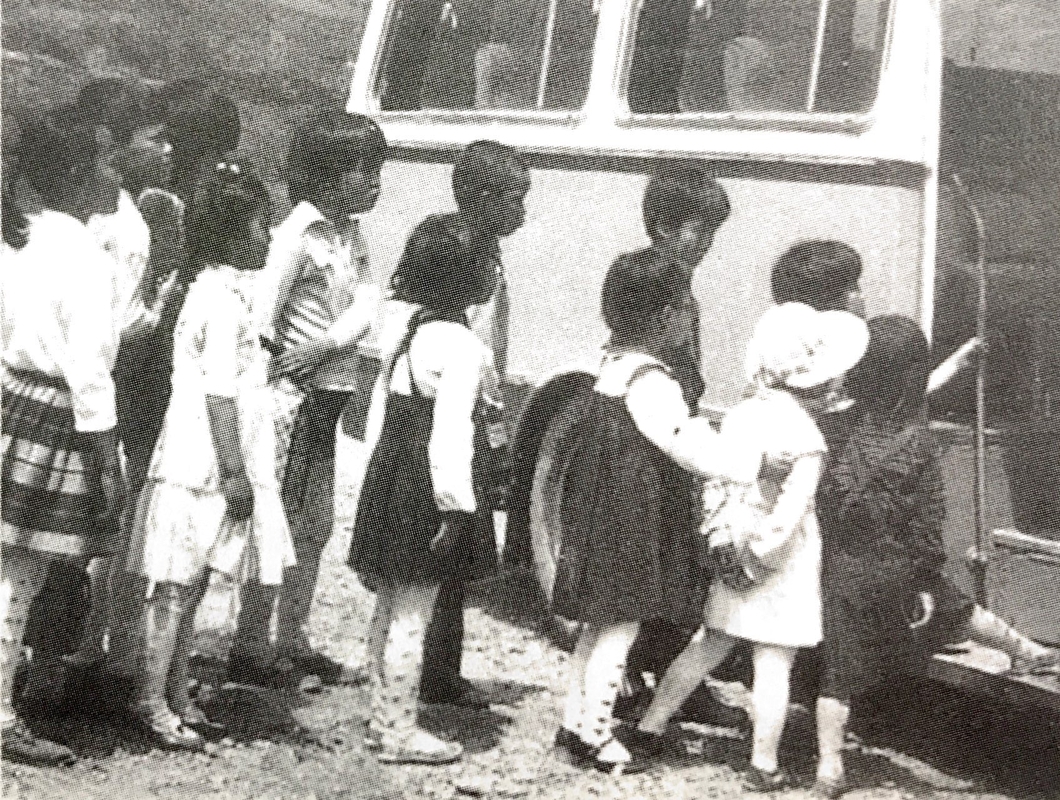 1983사진 (3).jpg
