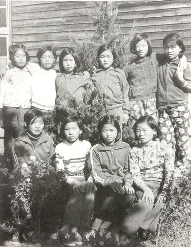 1975 졸업생6.jpg