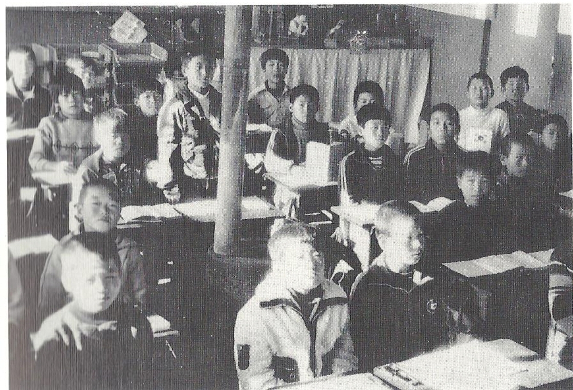 1970년 교실 수업.jpg