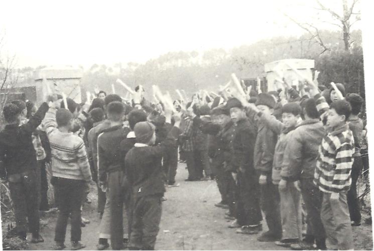 1973년 졸업식.jpg