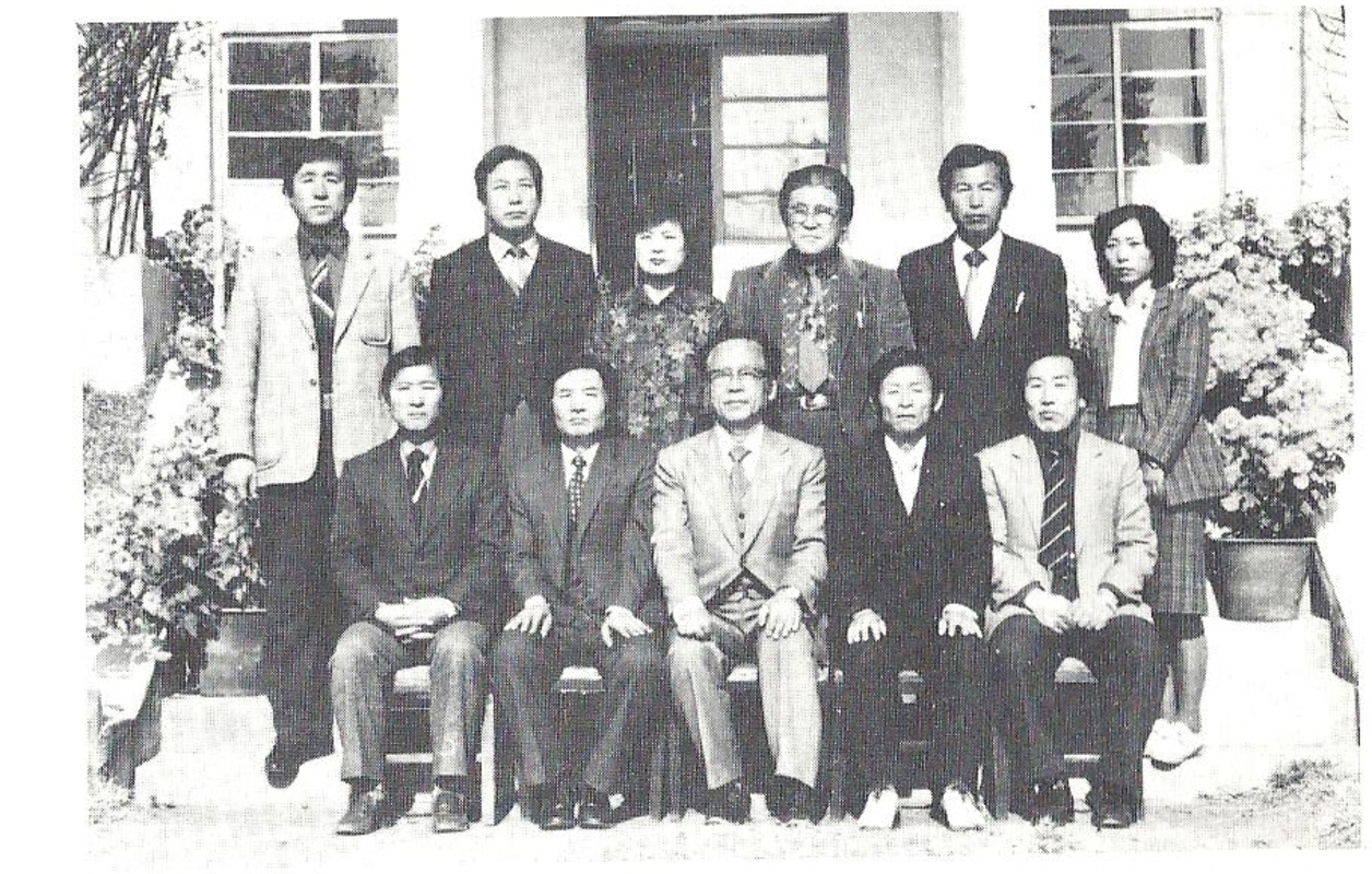 1984년 교직원.jpg