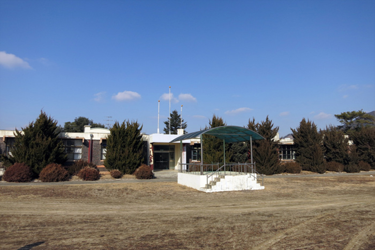 20200115-ClosedSchool (145).jpg