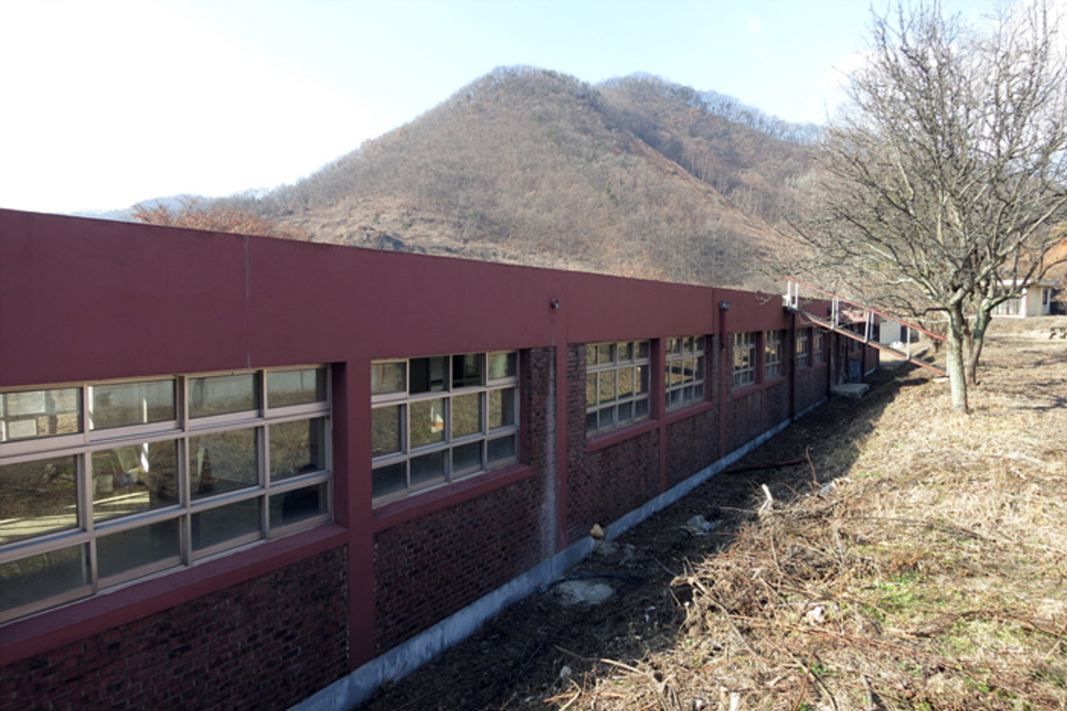 20200115-ClosedSchool (78).jpg
