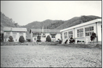  1985년 학교전경(별방초 사지원분교)