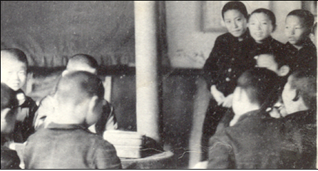 1966년 난로위의 양은도시락(어상천초 덕문곡분교)