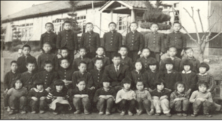  1966년 졸업사진(어상천초 덕문곡분교)