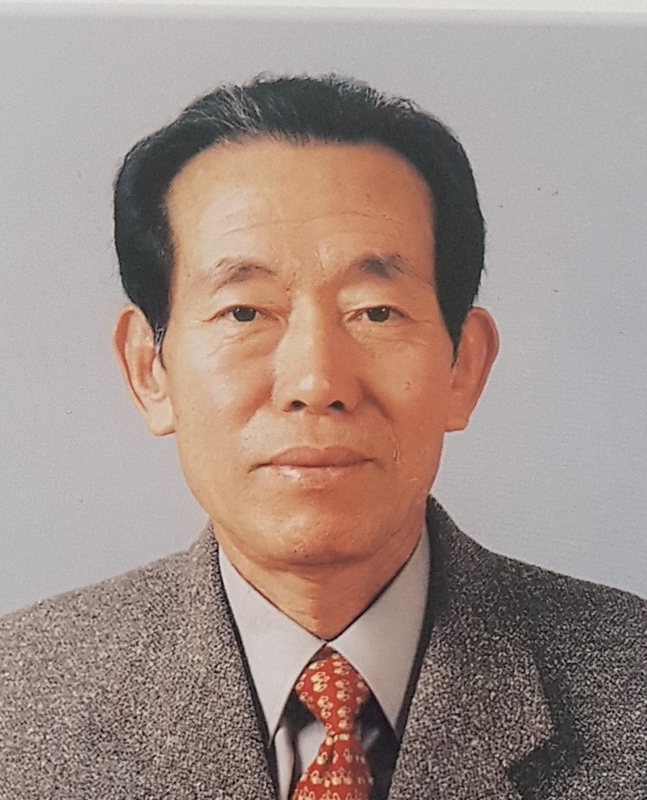 금종덕 교감선생님(용문중)-2003.12.31.jpg