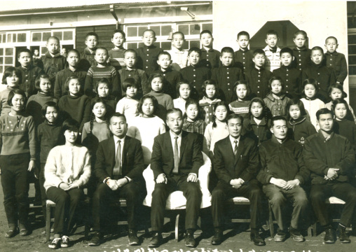 무극초등학교 사정분교장 -   제 22회 졸업사진
