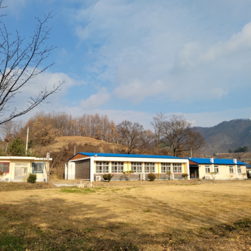 수회초팔봉분교현재전경.jpg