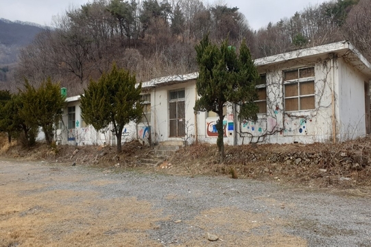 성암초 연곡폐교 현재 전경